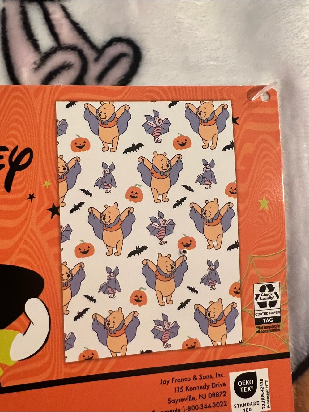 Disney Halloween Winnie the Pooh and Piglet throw blanket 50x70 - Picture 3 of 3